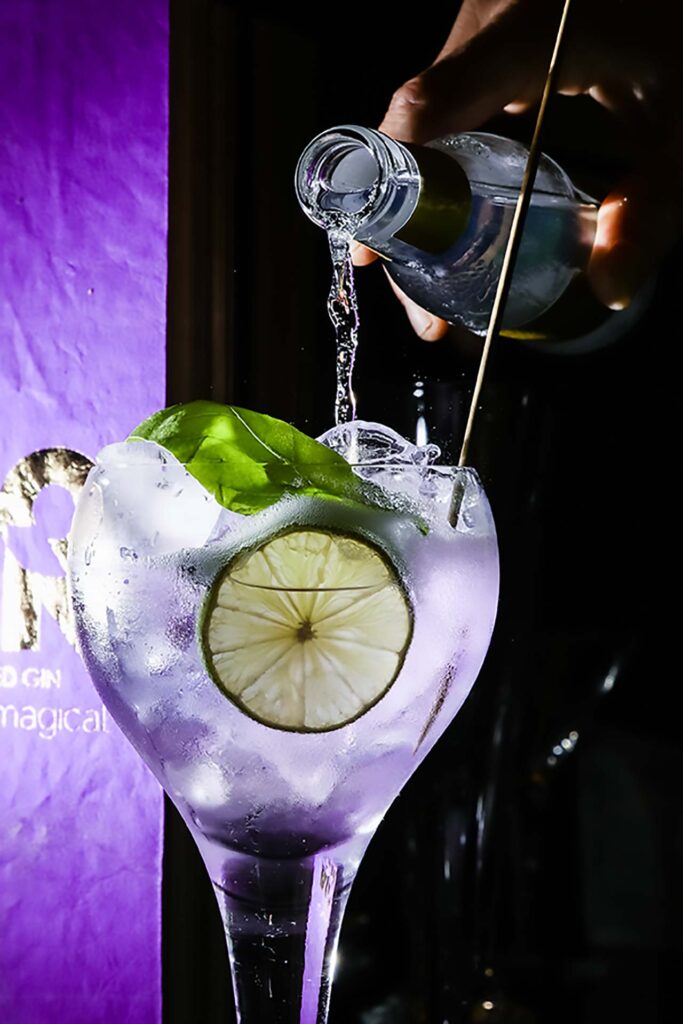 Noon gin tonic